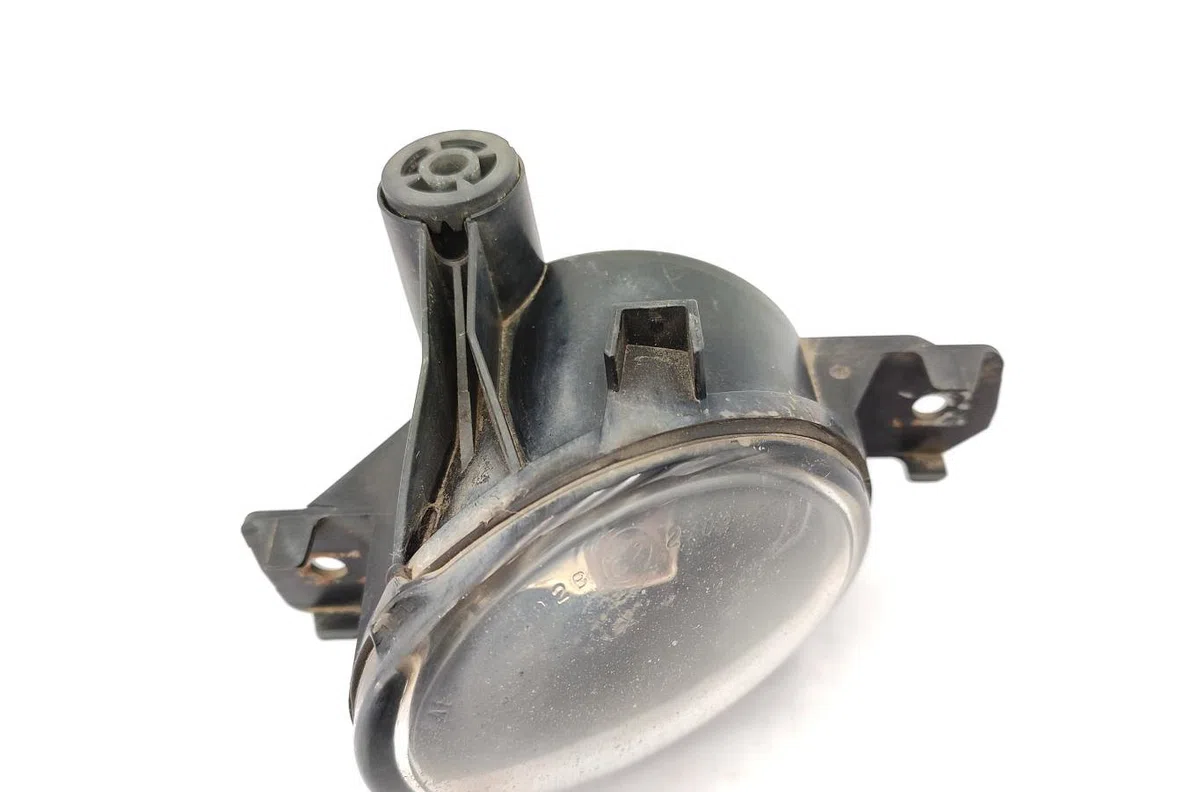Phare antibrouillard avant gauche BMW SERIE 1 E87 PHASE 1 occasion