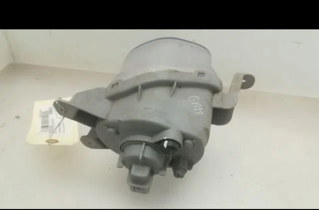 Phare antibrouillard avant gauche Chevrolet CAPTIVA (C100, C140) 2.0 d (2007) occasion