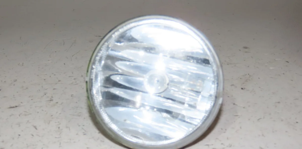 Phare antibrouillard avant gauche Chevrolet CAPTIVA (C100, C140) 2.2 d (2011) occasion