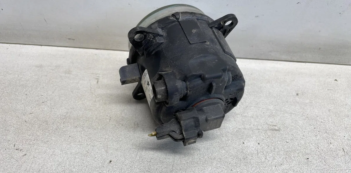 Phare antibrouillard avant gauche Citroen BERLINGO - BERLINGO FIRST Monospace (MF_, GJK_, GFK_) 1.6 16v (mfnfu) (2000-20