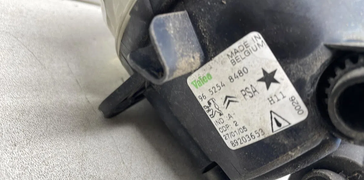 Phare antibrouillard avant gauche Citroen BERLINGO - BERLINGO FIRST Monospace (MF_, GJK_, GFK_) 1.6 16v (mfnfu) (2000-20