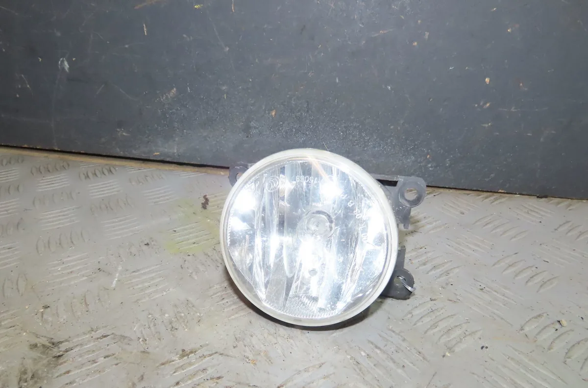 Phare antibrouillard avant gauche Citroen C3 PICASSO (SH_) 1.4 vti 95 (2009) occasion