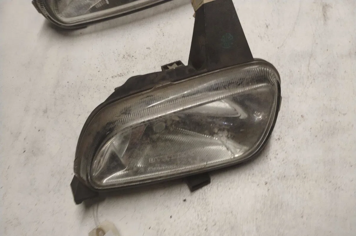 Phare antibrouillard avant gauche Citroen XANTIA (X1_, X2_) 2.1 turbo d 12v (1995-1999) occasion