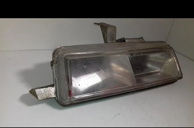 Phare antibrouillard avant gauche Citroen XM (Y4) 2.1 td 12v (1994-2000) occasion