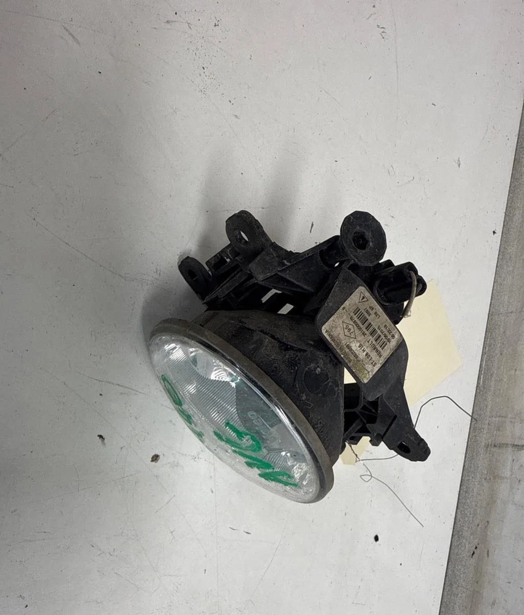 Phare antibrouillard avant gauche Dacia DUSTER (HS_) 1.5 dci (2010-2018) occasion