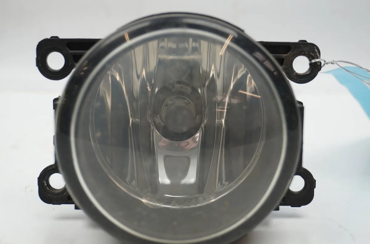 Phare antibrouillard avant gauche Dacia LOGAN MCV (KS_) 1.5 dci (ks0w) (2007-2012) 5 portes occasion