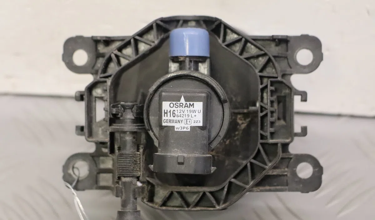 Phare antibrouillard avant gauche Dacia SANDERO II 1.2 (2012) occasion