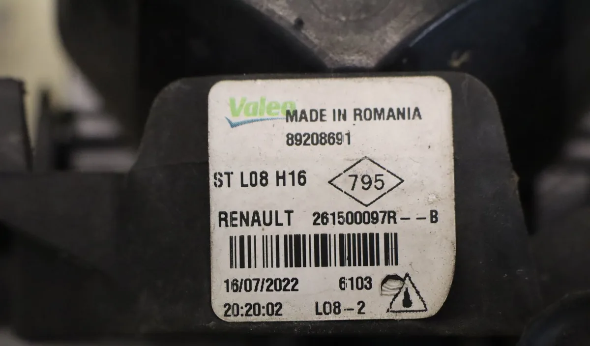 Phare antibrouillard avant gauche Dacia SANDERO III 1.0 sce 65 (2021) occasion