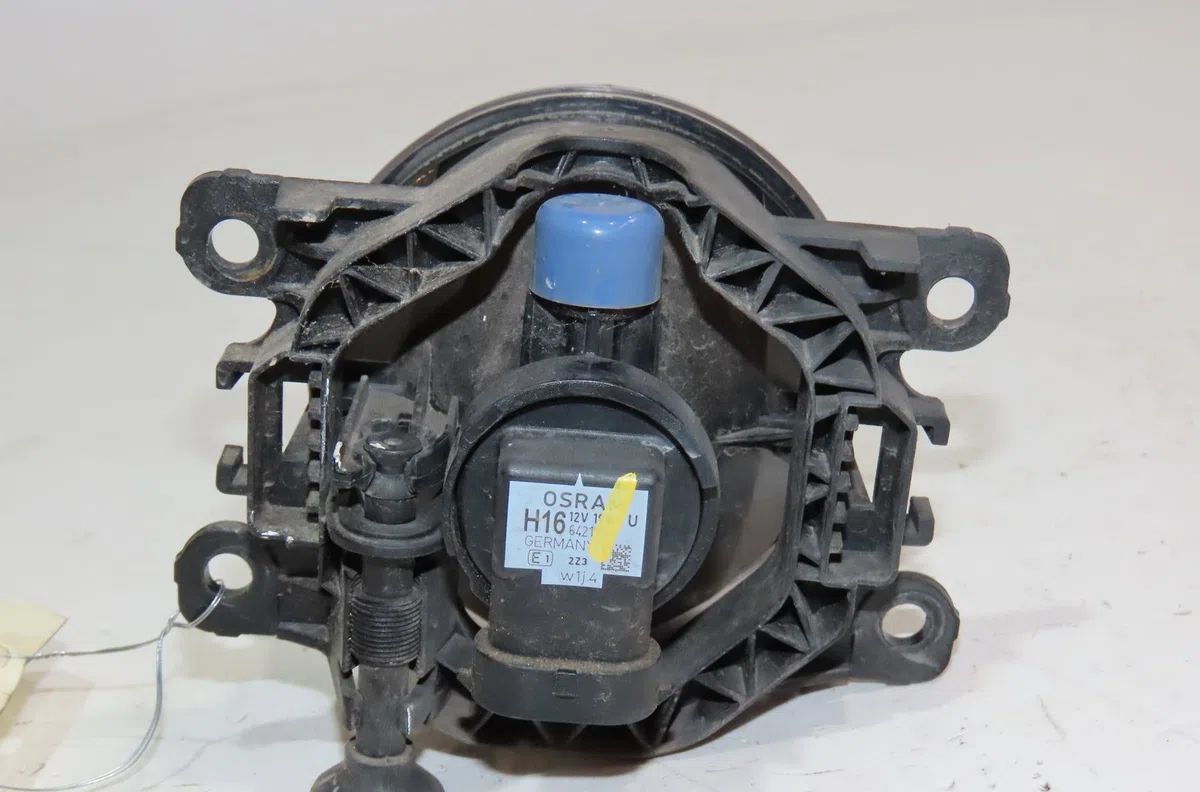 Phare antibrouillard avant gauche Dacia SANDERO III 1.0 tce 100 eco-g (2021) occasion