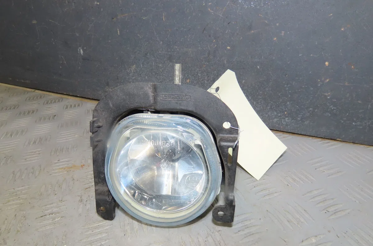 Phare antibrouillard avant gauche Fiat FIORINO Monospace (225_) 1.3 jtd multijet (225bxb1a, 225bxb11) (2007) occasion