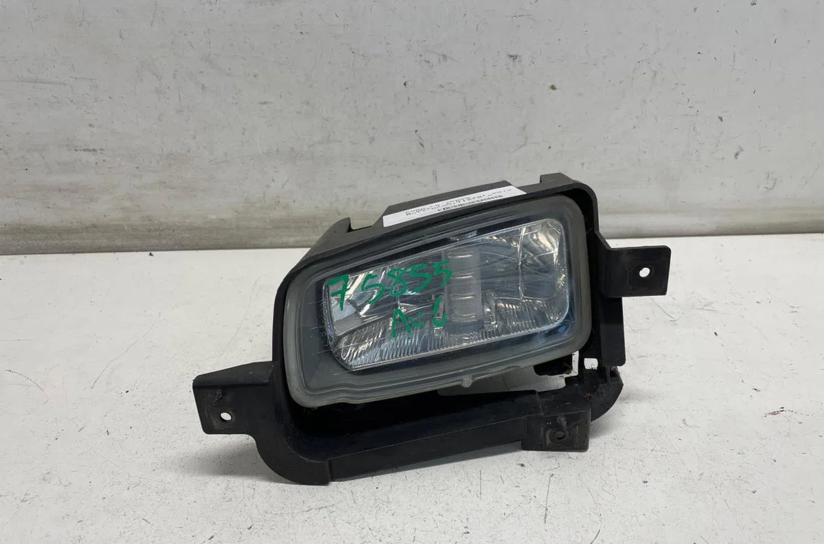 Phare antibrouillard avant gauche FORD B-MAX occasion