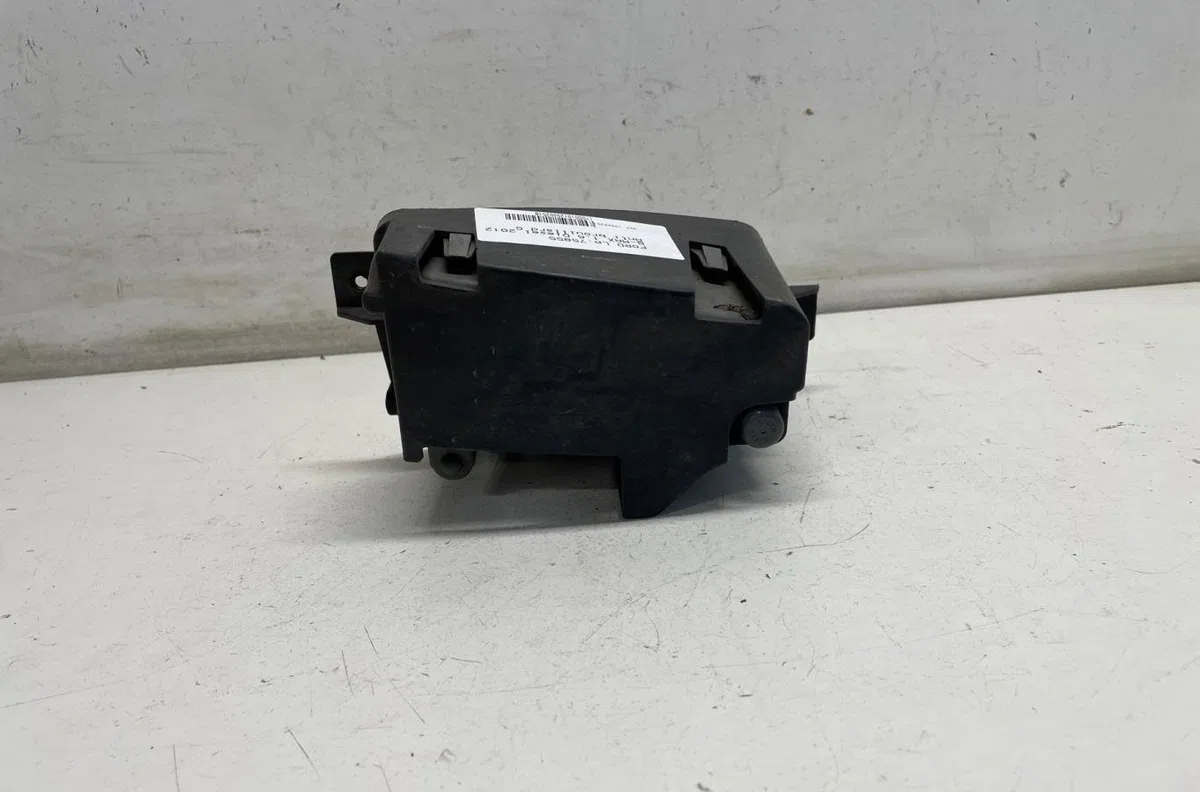 Phare antibrouillard avant gauche FORD B-MAX occasion