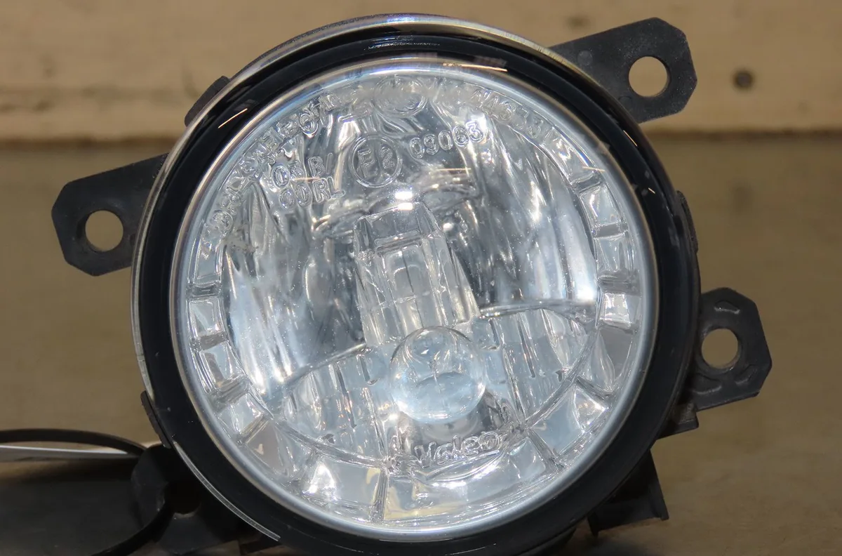 Phare antibrouillard avant gauche Ford ECOSPORT 1.5 tdci (2013) occasion