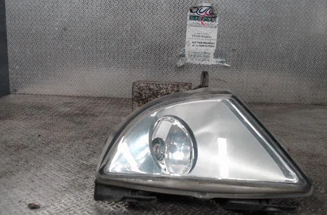 Phare antibrouillard avant gauche FORD FIESTA 5  FIESTA 5 PHASE 1 occasion