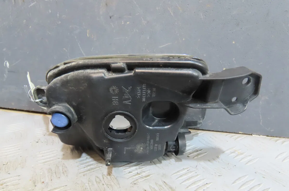 Phare antibrouillard avant gauche Ford FIESTA VII (HJ, HF) 1.5 tdci active (2018) occasion