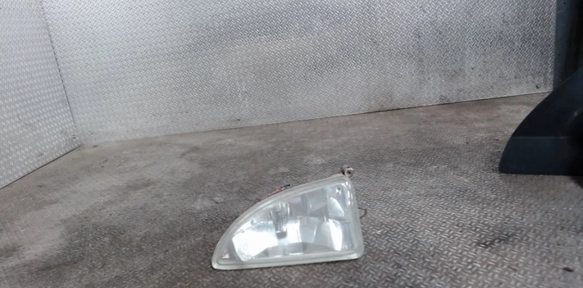 Phare antibrouillard avant gauche FORD FOCUS 1  FOCUS 1 occasion