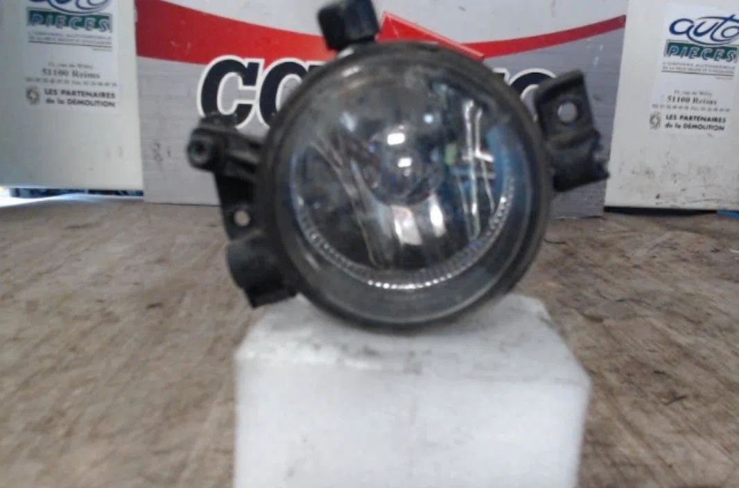Phare antibrouillard avant gauche FORD FOCUS 2  FOCUS 2 PHASE 1 occasion