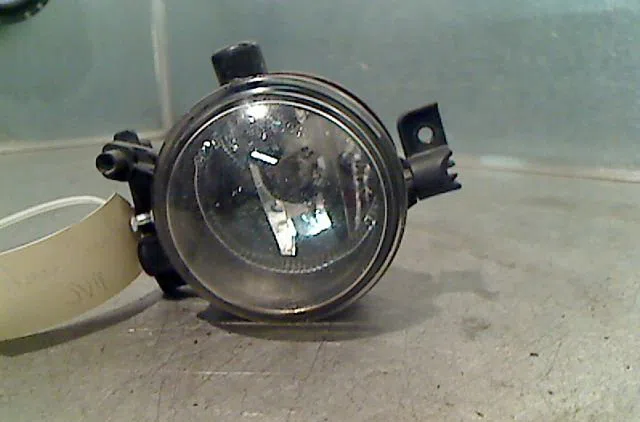 Phare antibrouillard avant gauche FORD FOCUS 2005 occasion