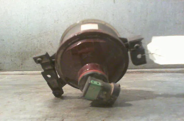 Phare antibrouillard avant gauche FORD FOCUS 2006 occasion
