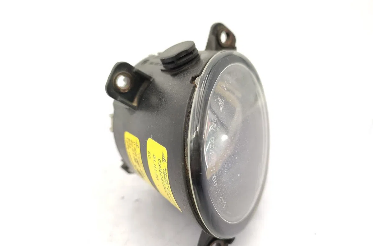 Phare antibrouillard avant gauche FORD MONDEO 2 BREAK occasion