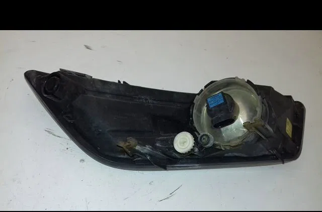 Phare antibrouillard avant gauche Ford MONDEO IV (BA7) 2.0 tdci (2007-2015) occasion