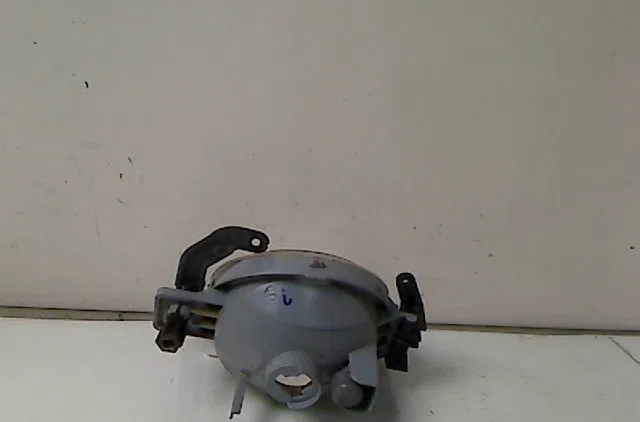 Phare antibrouillard avant gauche HYUNDAI I 10 II 2010 occasion