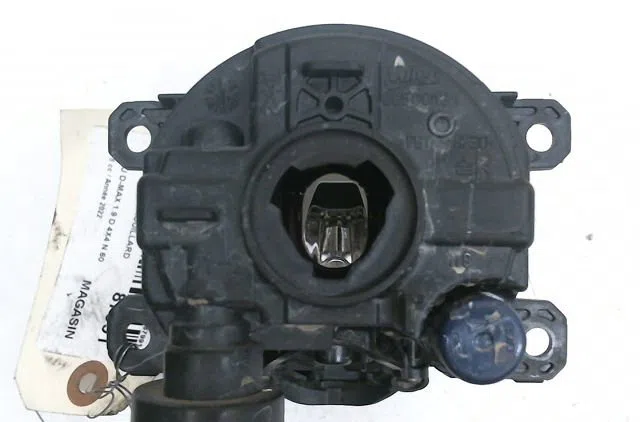 Phare antibrouillard avant gauche ISUZU D-MAX occasion