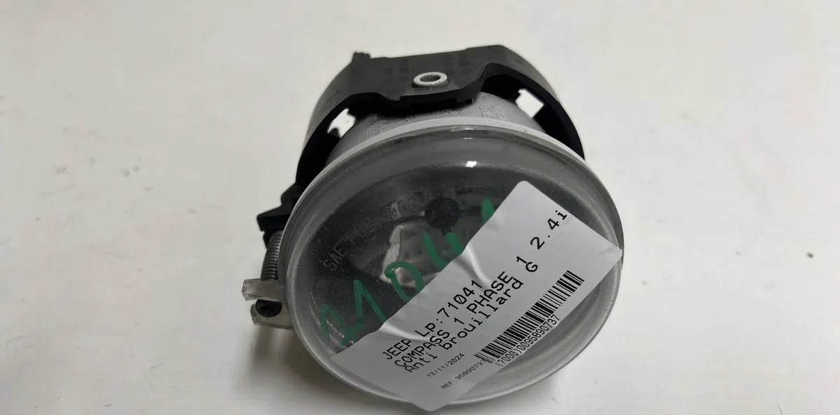 Phare antibrouillard avant gauche Jeep COMPASS (MK49) 2.4 4x4 (2006) occasion