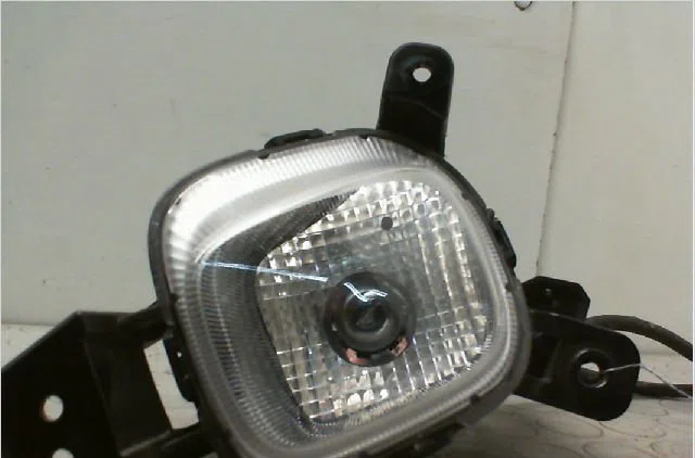 Phare antibrouillard avant gauche Kia PICANTO III (JA) 1.0 (2017) 5 portes occasion