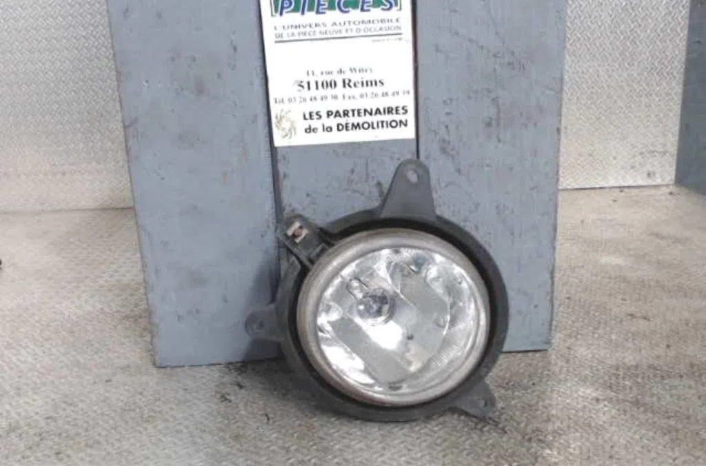 Phare antibrouillard avant gauche KIA SORENTO 1  SORENTO 1 PHASE 1 occasion