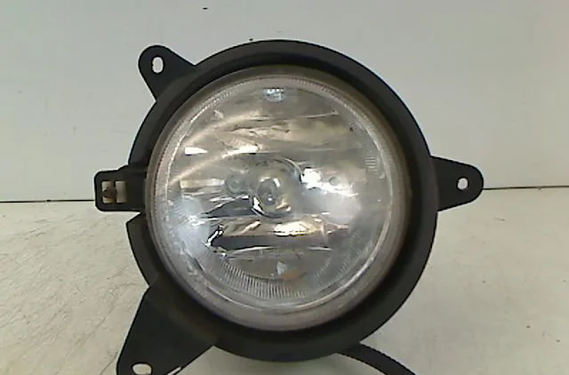 Phare antibrouillard avant gauche KIA SORENTO I 2004 occasion