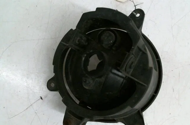 Phare antibrouillard avant gauche Kia SORENTO I (JC) 2.5 crdi (2006-2011) 5 portes occasion