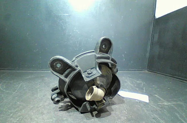 Phare antibrouillard avant gauche Kia SORENTO I (JC) 2.5 crdi (2006-2011) occasion