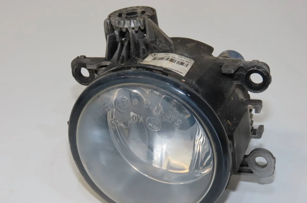 Phare antibrouillard avant gauche Land rover FREELANDER 2 (L359) 2.2 td4 4x4 (2006-2014) occasion