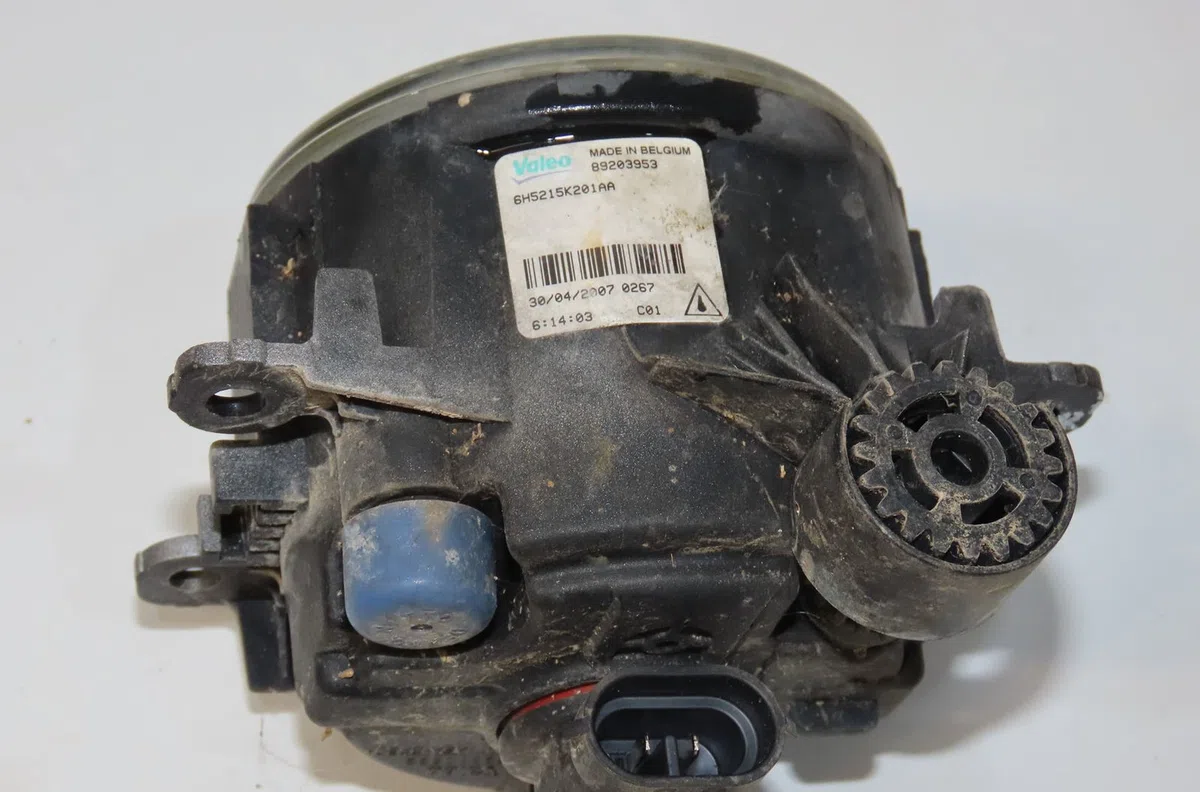 Phare antibrouillard avant gauche Land rover FREELANDER 2 (L359) 2.2 td4 4x4 (2006-2014) occasion