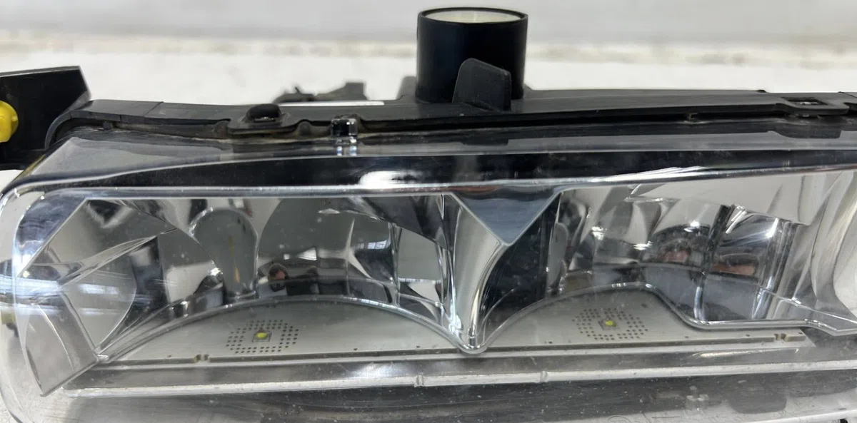 Phare antibrouillard avant gauche LAND ROVER RANGE ROVER 2 SPORT PHASE 1 occasion