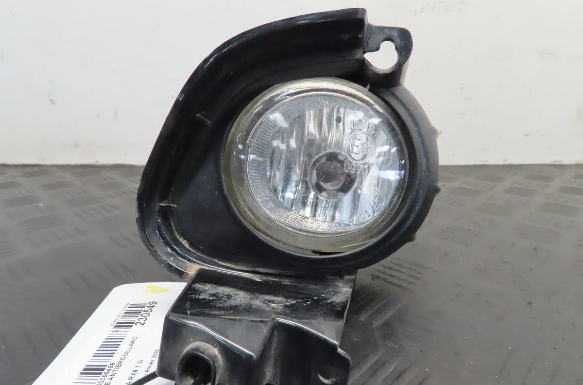 Phare antibrouillard avant gauche Mazda RX-8 (SE, FE) 1.3 (fe103, se3p) (2003-2012) occasion