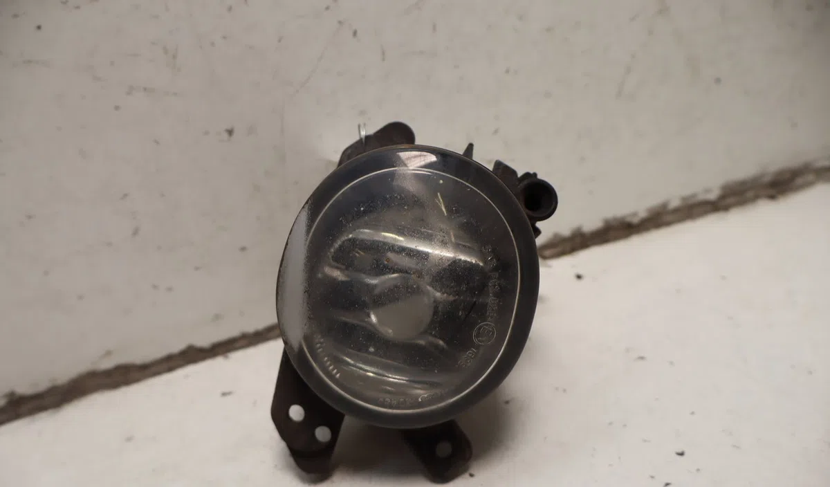 Phare antibrouillard avant gauche Mercedes-benz CLASSE B Sports Tourer (W245) B 180 cdi (245.207) (2005-2011) 5 portes o