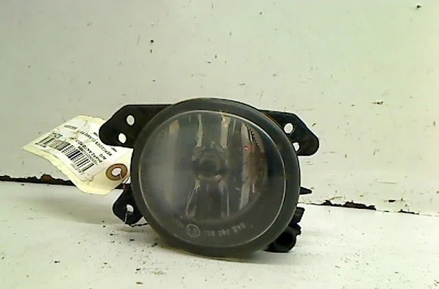 Phare antibrouillard avant gauche Mercedes-benz CLASSE B Sports Tourer (W245) B 200 cdi (245.208) (2005-2011) occasion