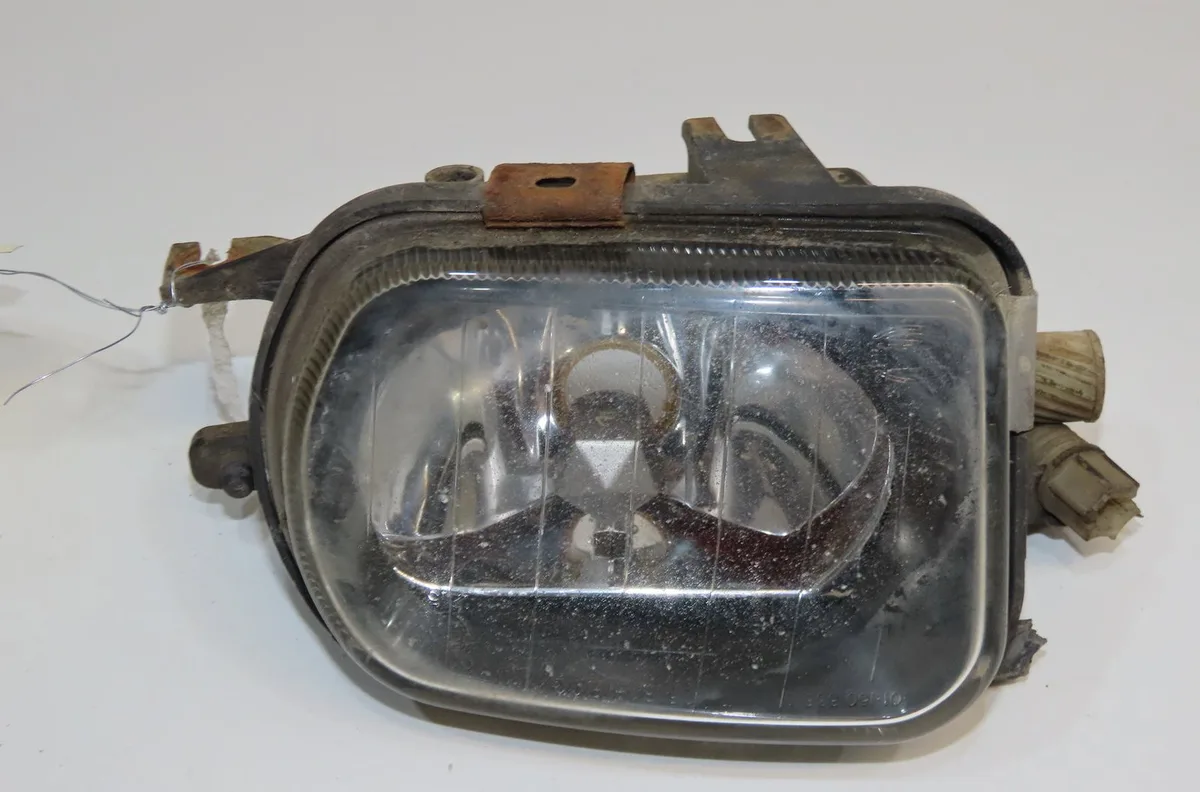 Phare antibrouillard avant gauche Mercedes-benz CLASSE C (W203) C 220 cdi (203.008) (2003-2007) occasion