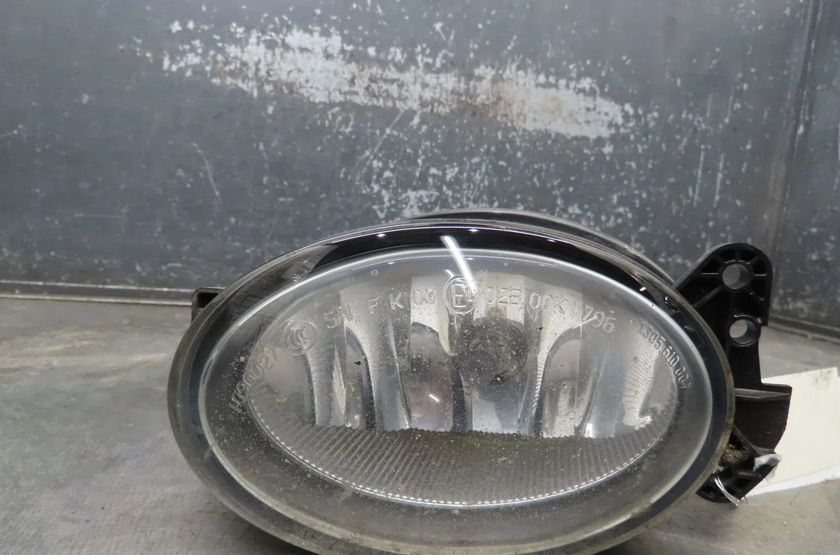 Phare antibrouillard avant gauche Mercedes-benz CLASSE C (W204) C 350 cdi (204.022) (2009-2014) occasion
