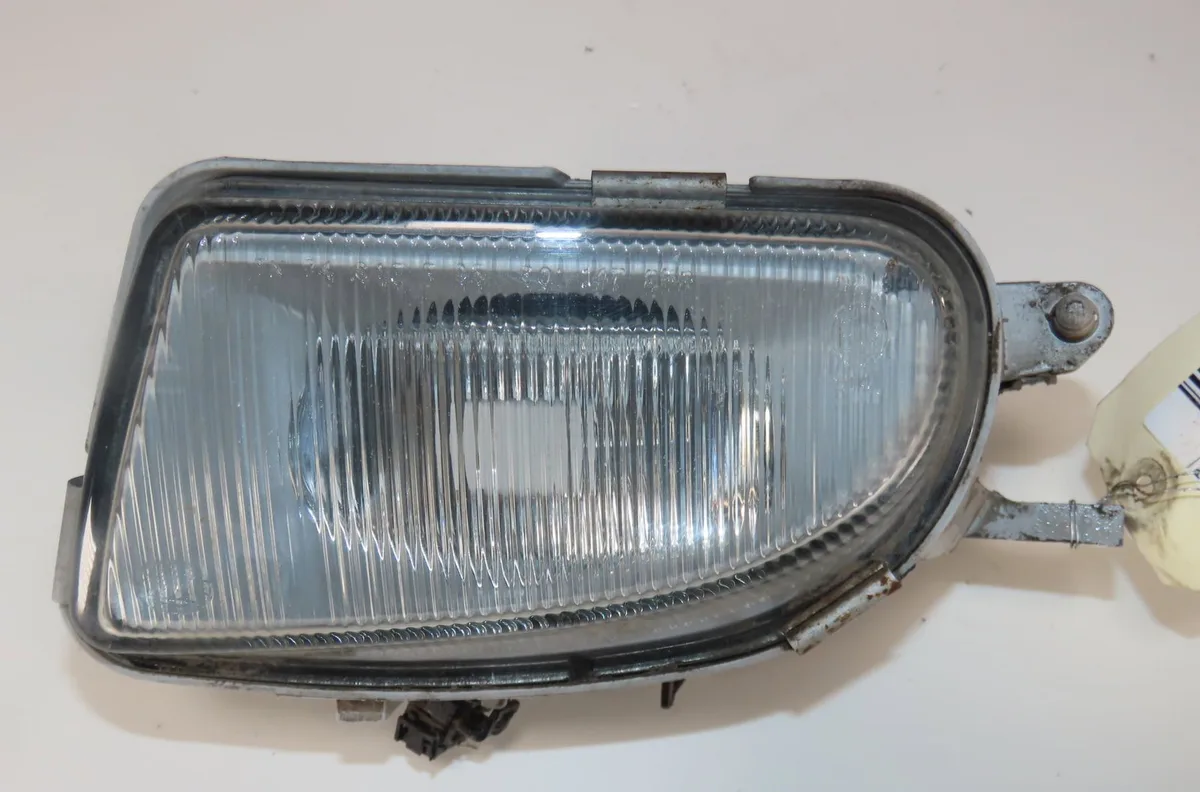 Phare antibrouillard avant gauche Mercedes-benz CLK (C208) Clk 200 (208.335) (1997-2002) occasion