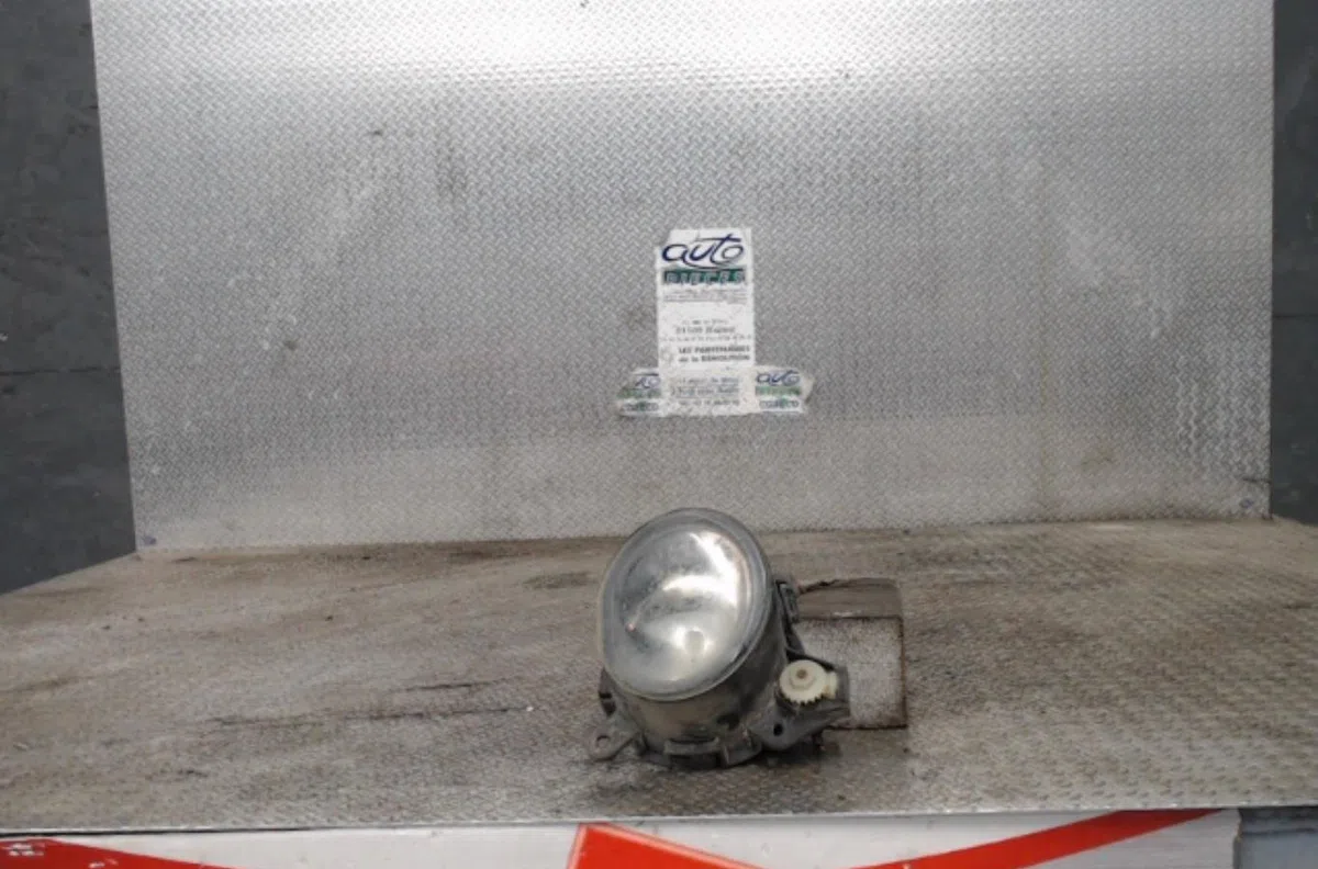 Phare antibrouillard avant gauche MINI MINI 1 R50-R53  MINI 1 R50-R53 PHASE 1 occasion
