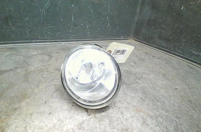 Phare antibrouillard avant gauche NISSAN ALMERA 2004 occasion