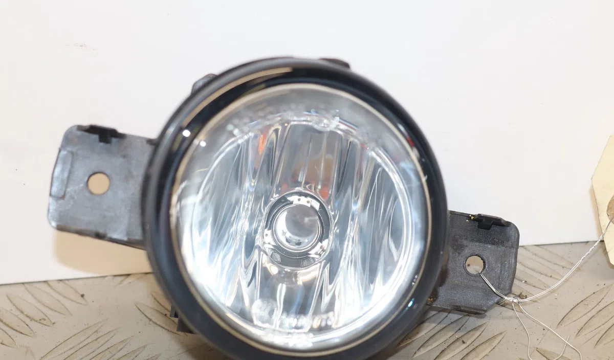 Phare antibrouillard avant gauche Nissan JUKE (F15) 1.2 dig-t (2014) occasion