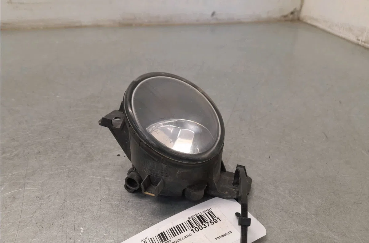 Phare antibrouillard avant gauche NISSAN MICRA III  1.5 DCI 65ch occasion