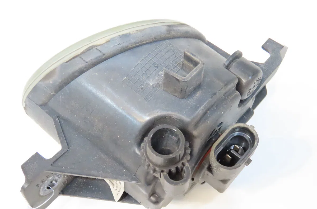 Phare antibrouillard avant gauche Nissan MICRA III (K12) 1.2 16v (2003-2010) occasion