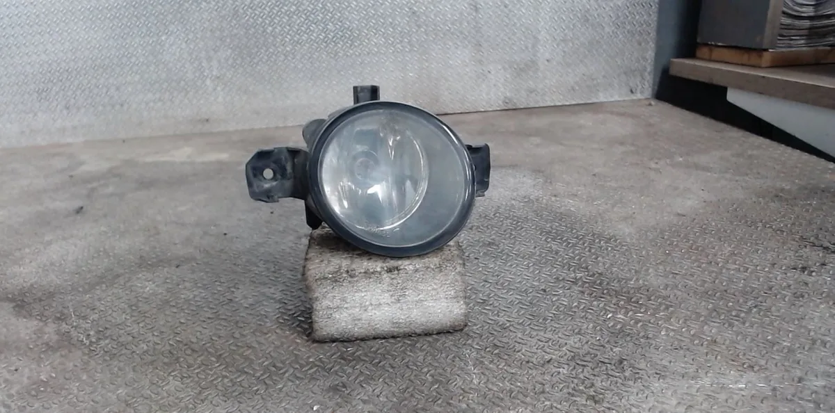Phare antibrouillard avant gauche Nissan MICRA III (K12) 1.2 16v (2003-2010) occasion