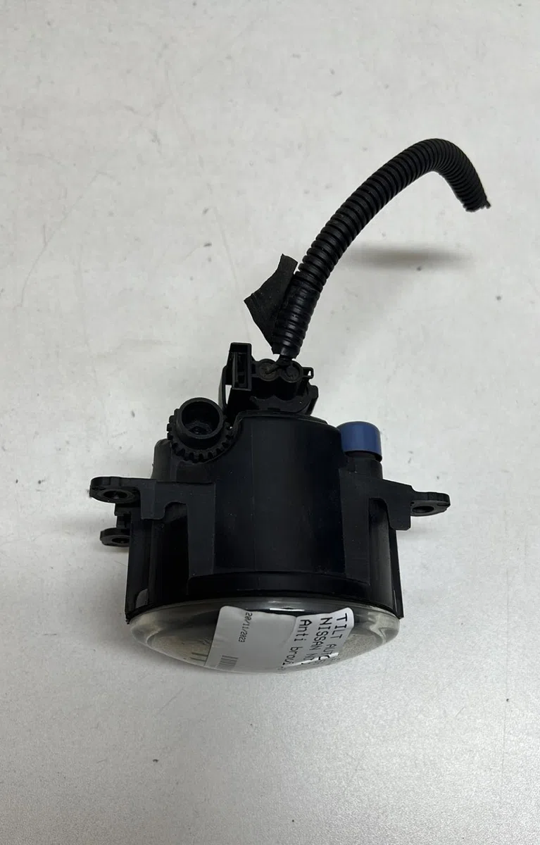 Phare antibrouillard avant gauche Nissan NOTE (E11, NE11) 1.5 dci (2010-2012) occasion