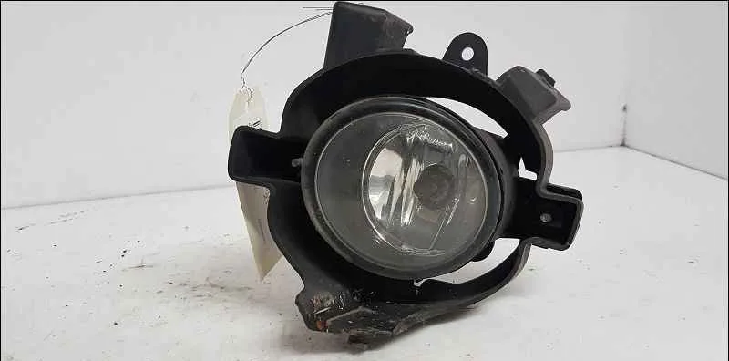 Phare antibrouillard avant gauche NISSAN QASHQAI I occasion